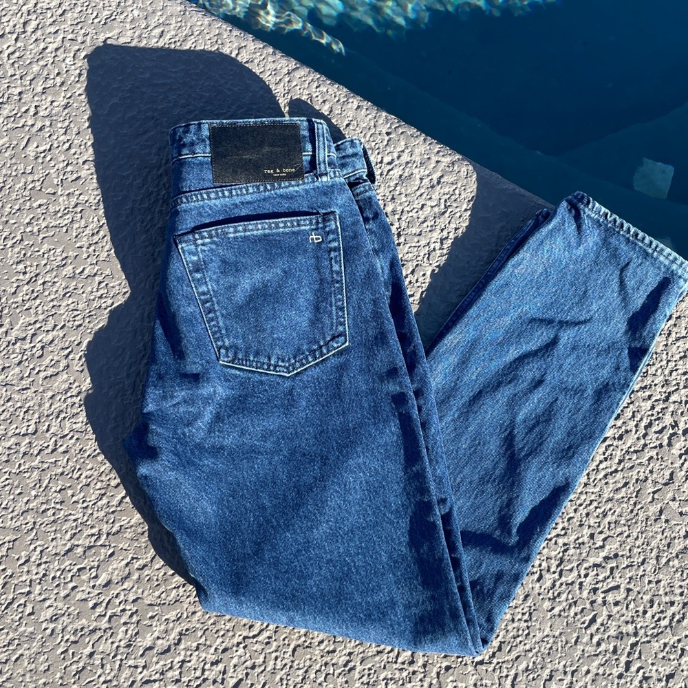 Rag & Bone Rosa mid boyfriend Indigo Denim Jeans. 

Mint condition, need ironing